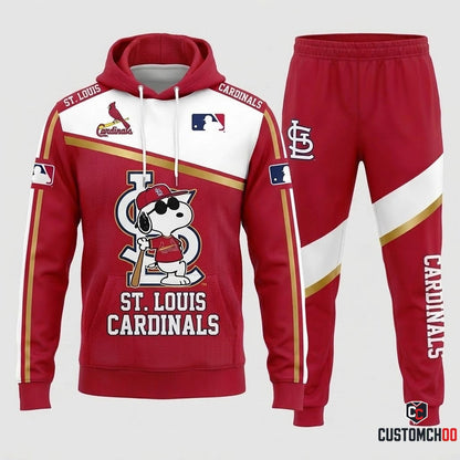 St. Louis Cardinals - Snoopy MLB 30-Team Fan Tracksuit Set - Hoodie & Jogger Pants (Snoopy baseball fan tracksuit hoodie and pants set)