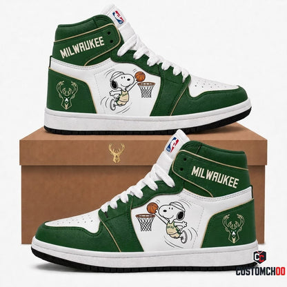 Snoopy NBA 30-Team Slam Dunk Edition Canvas High Top Sneakers - Milwaukee Bucks